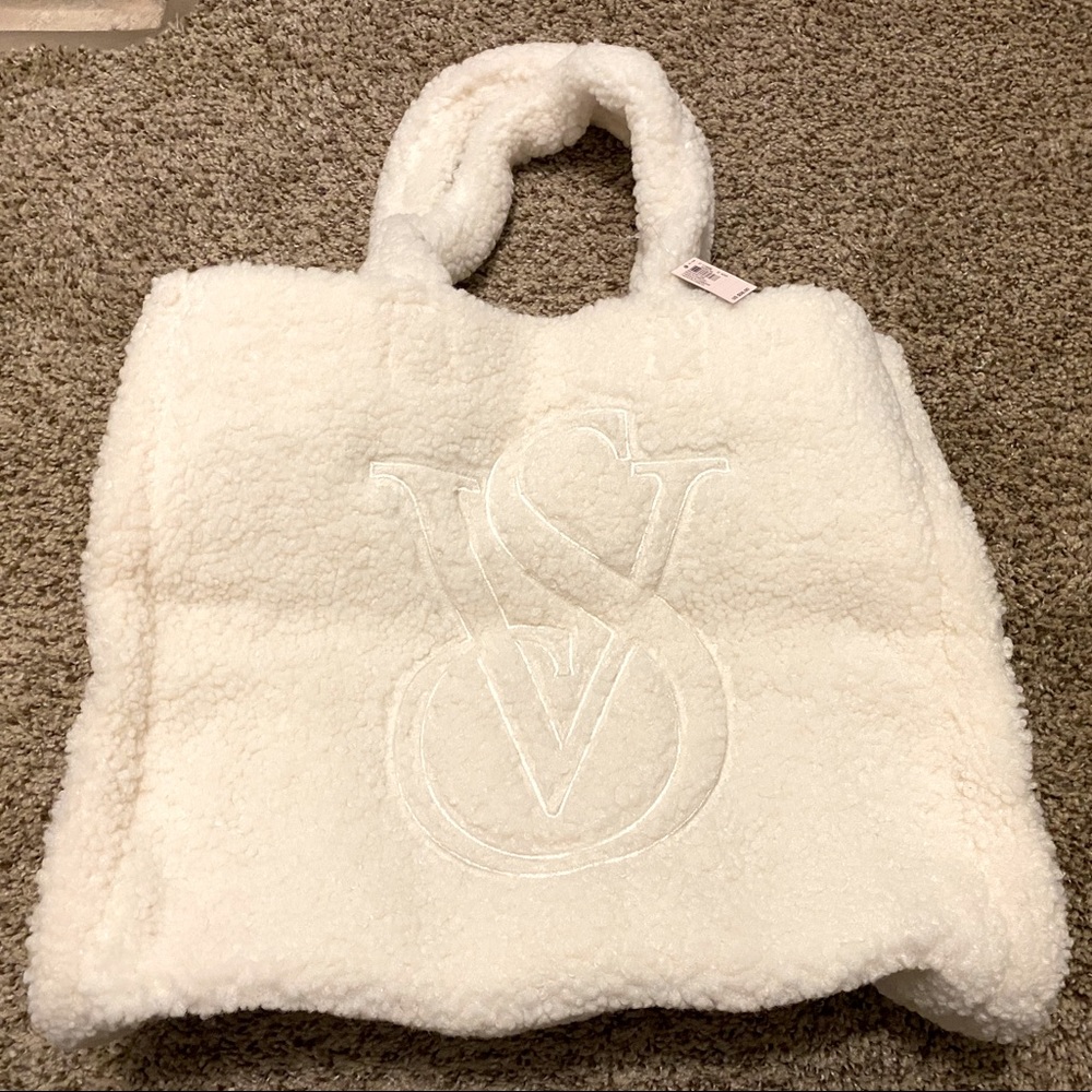 VICTORIA’S SECRET PLUSH TOTE
